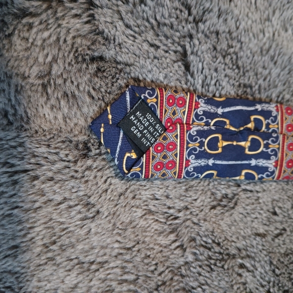 GUCCI Designed By Paolo Gucci Men's Vintage Silk Tie - Picture 2 of 4